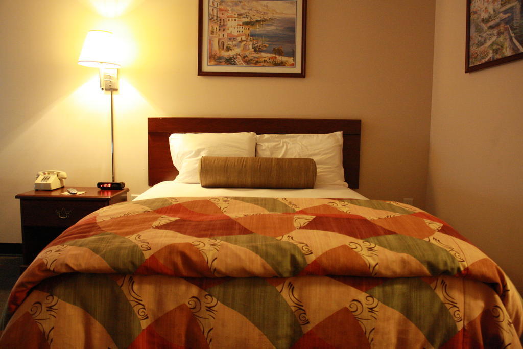 Intown Suites Extended Stay Select Hampton Va Rom bilde