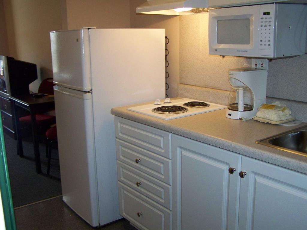 Intown Suites Extended Stay Select Hampton Va Eksteriør bilde